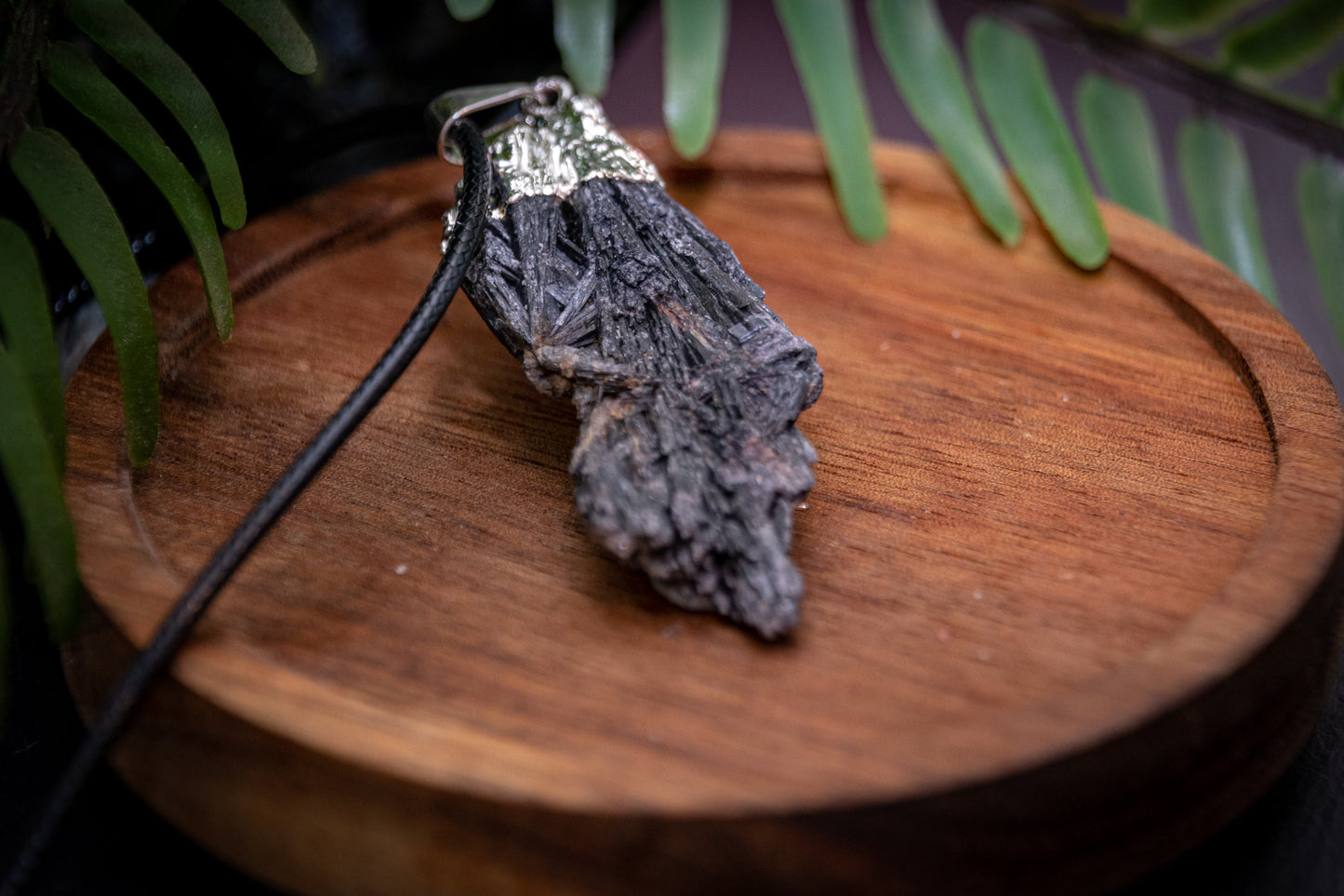 Black kyanite blade necklace