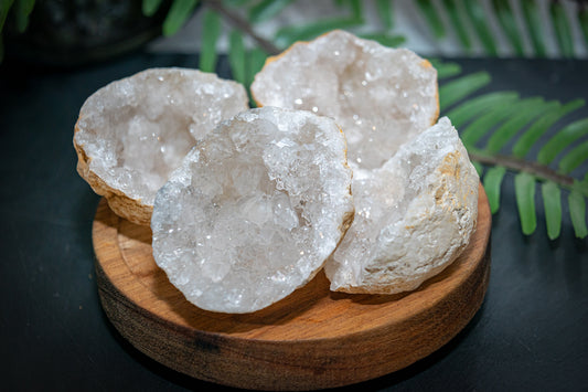 Mini quartz half geodes