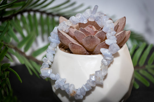 Blue lace agate chip bracelet