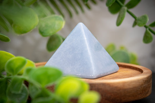 Angelite pyramid carving - 40mm