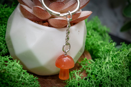 Carnelian mushroom keyring