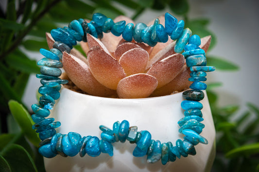 Blue apatite chip bracelet