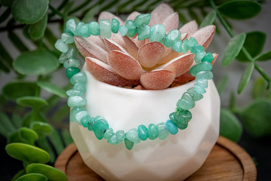 Green aventurine chip bracelet