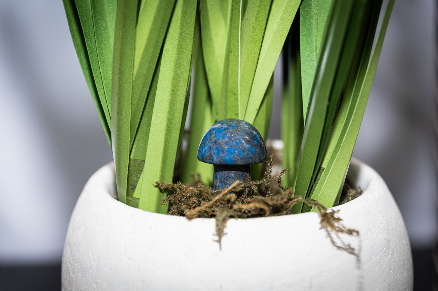 Lapis lazuli mini mushroom carving